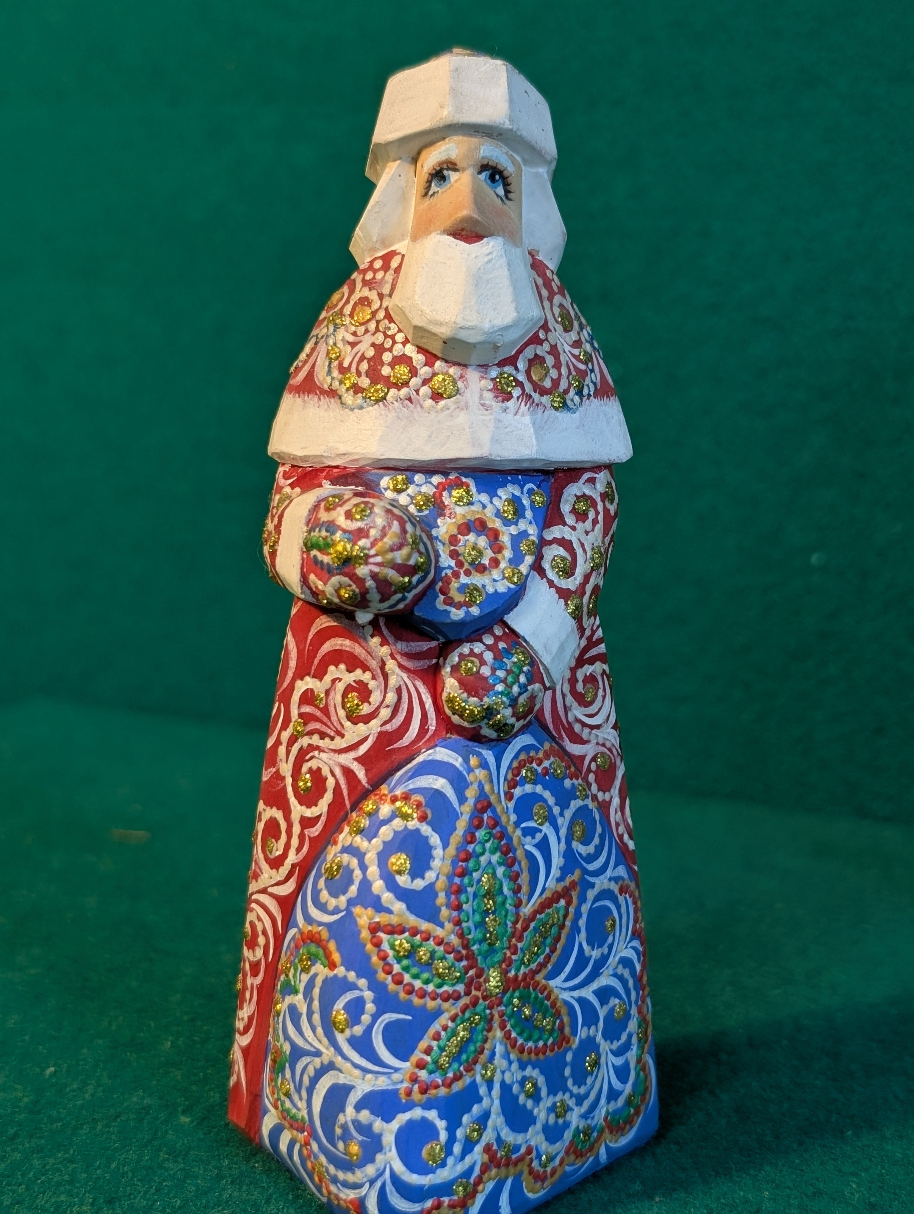 Ded Moroz e Sneguročka - Statue Artigianali Russe Dipinte a Mano