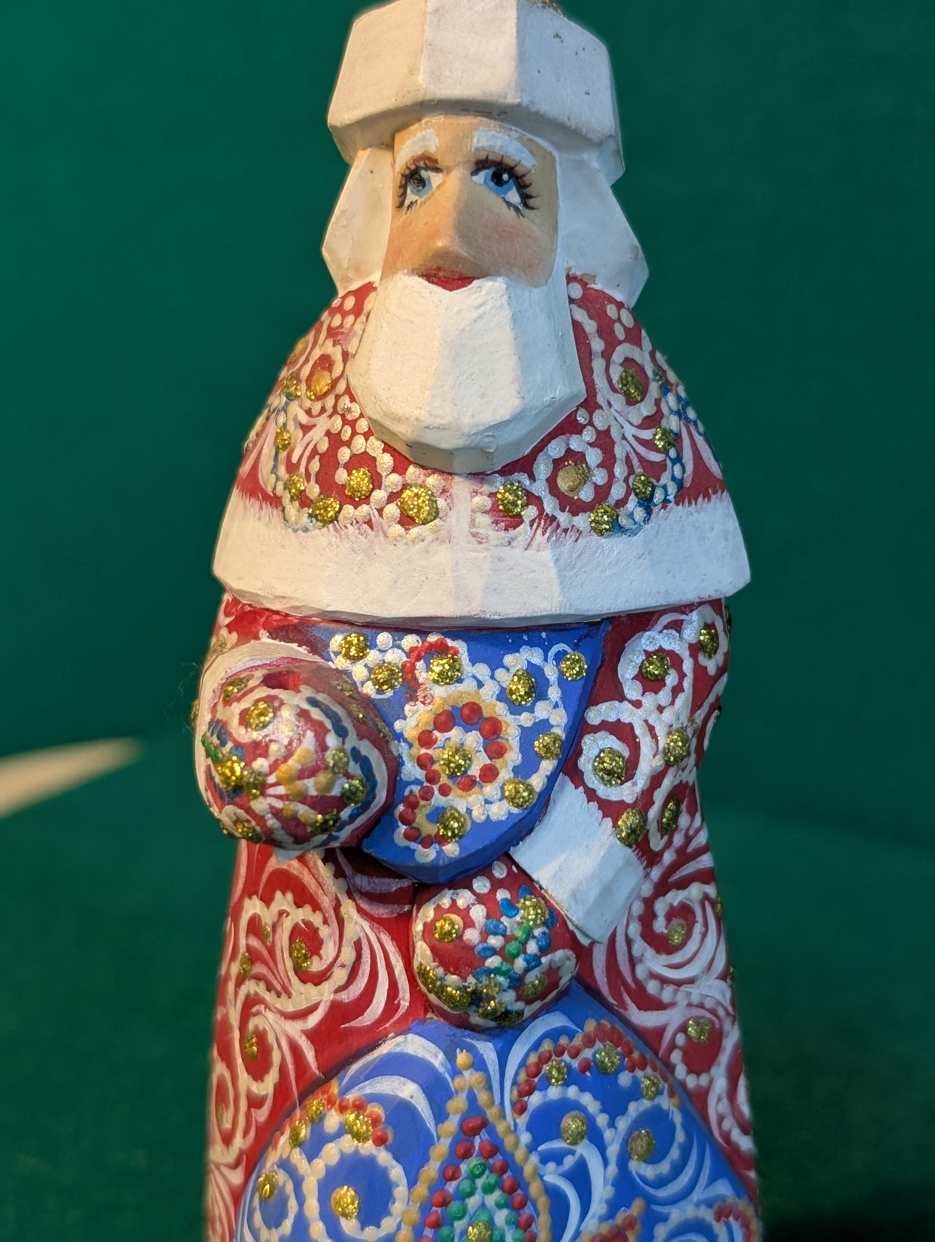 Ded Moroz e Sneguročka - Statue Artigianali Russe Dipinte a Mano
