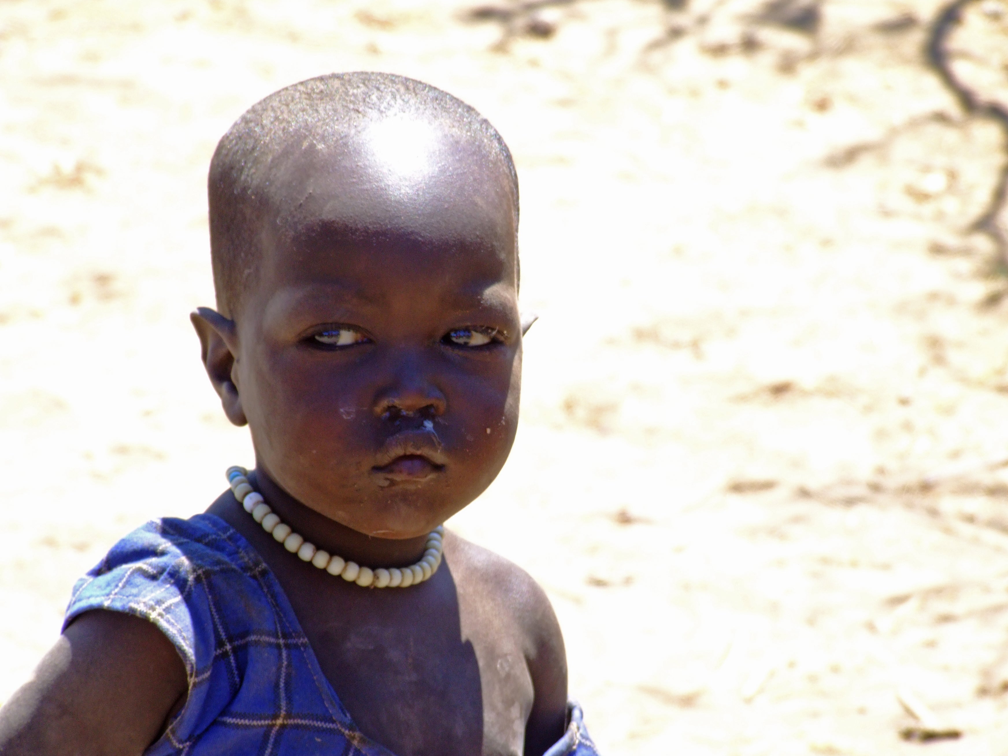 Tre Donne Masai – dipinto Tingatinga, 40×50 cm, scuola Tingatinga, Tanzania