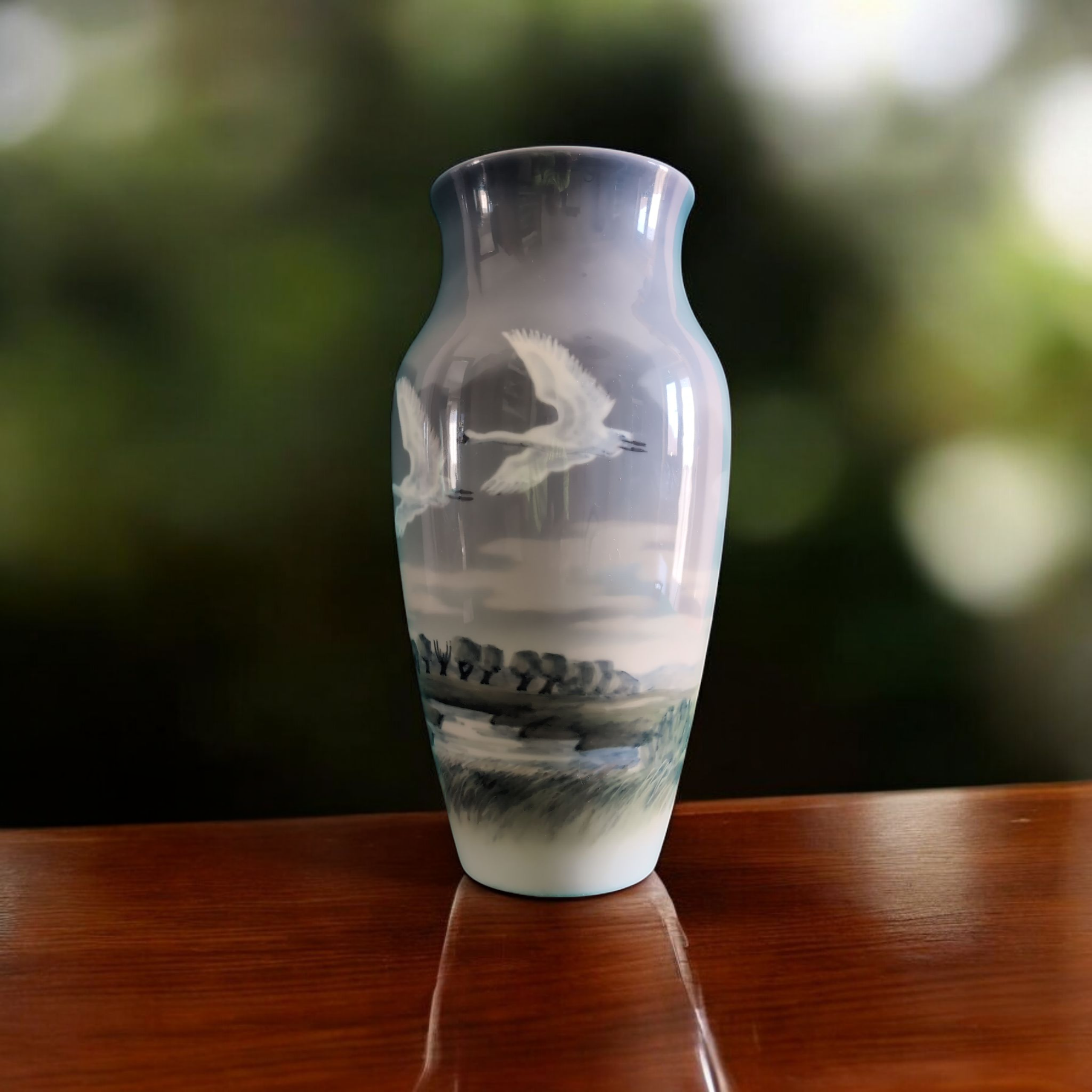 Vaso in porcellana della Royal Copenhagen : Cigni in volo