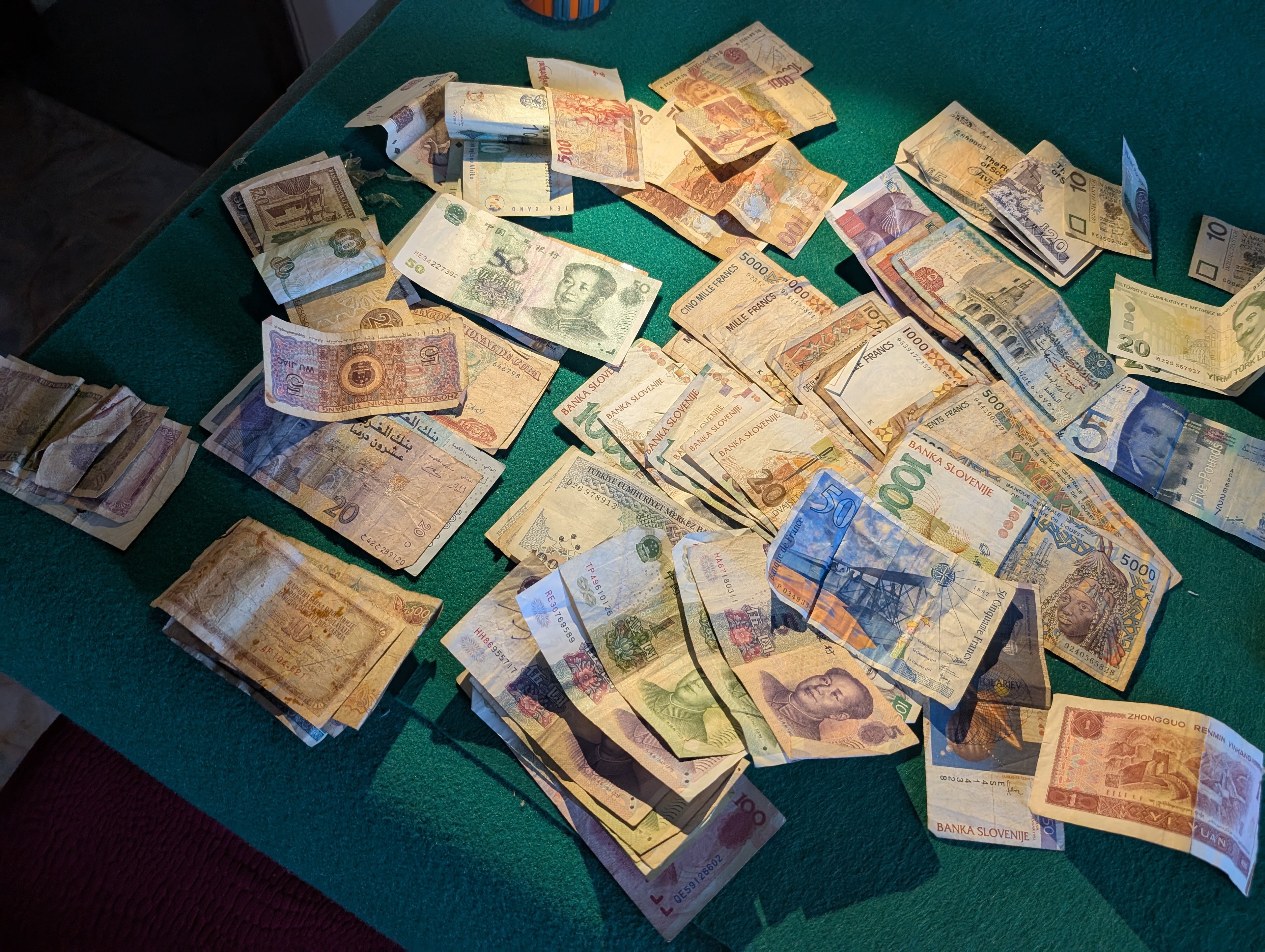 Lotto di Numismatica - Collezione Monete e Medaglie Internazionali - Collezionismo Vintage