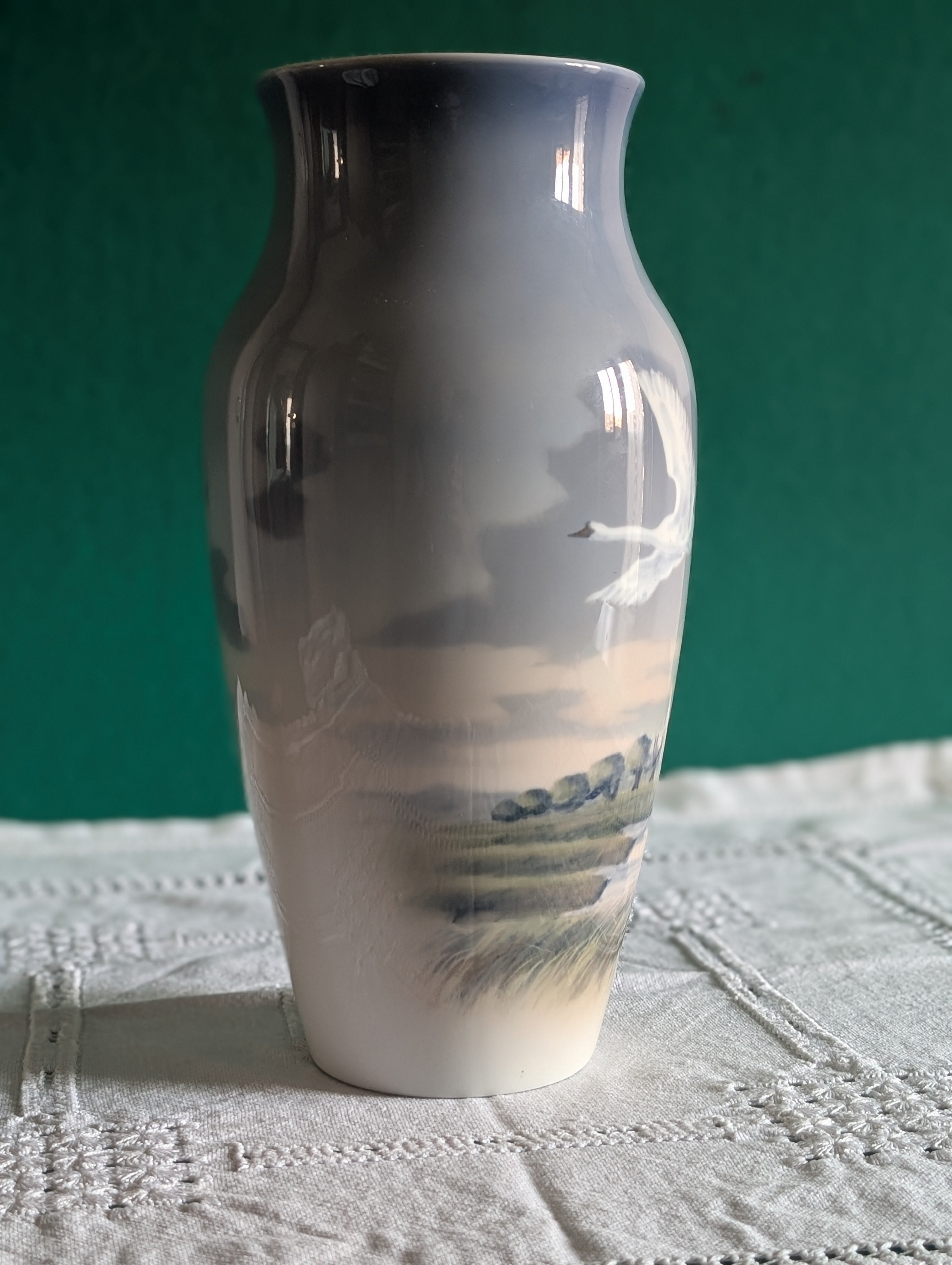 Vaso in porcellana della Royal Copenhagen : Cigni in volo