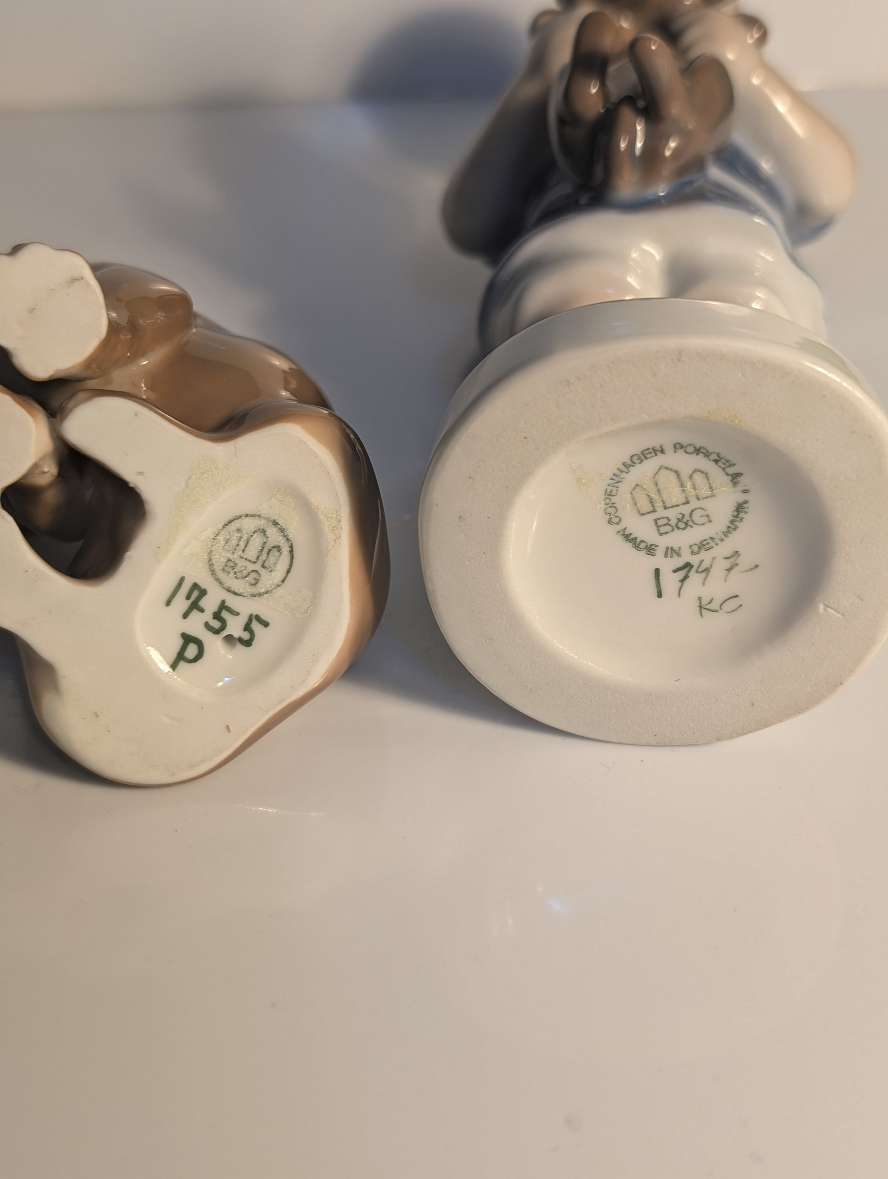 Ole con bassotto . Porcellana vintage  danese B&G