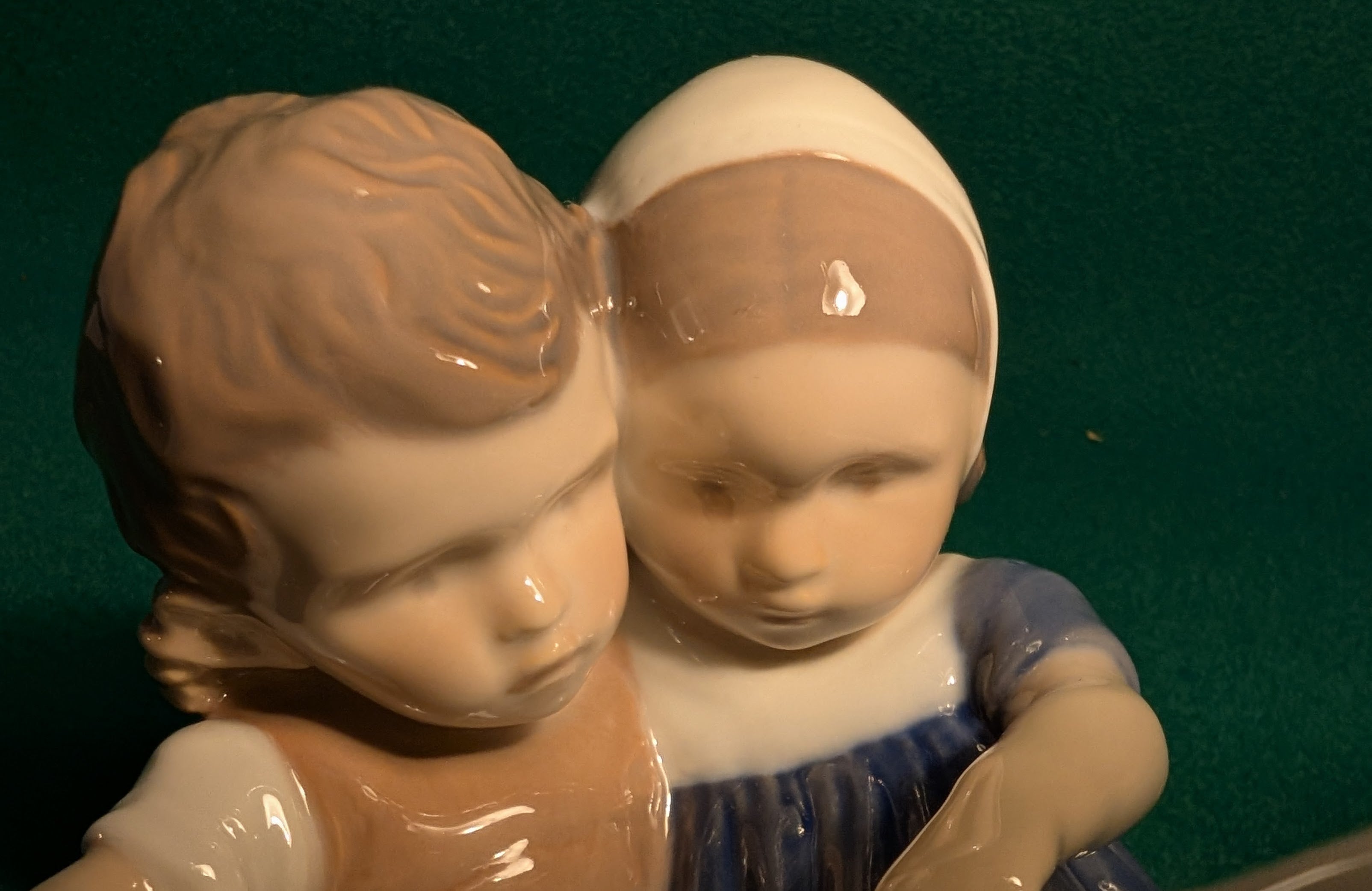 Statuina B&G Bimbi Leggono Bassotto Porcellana Danese Vintage