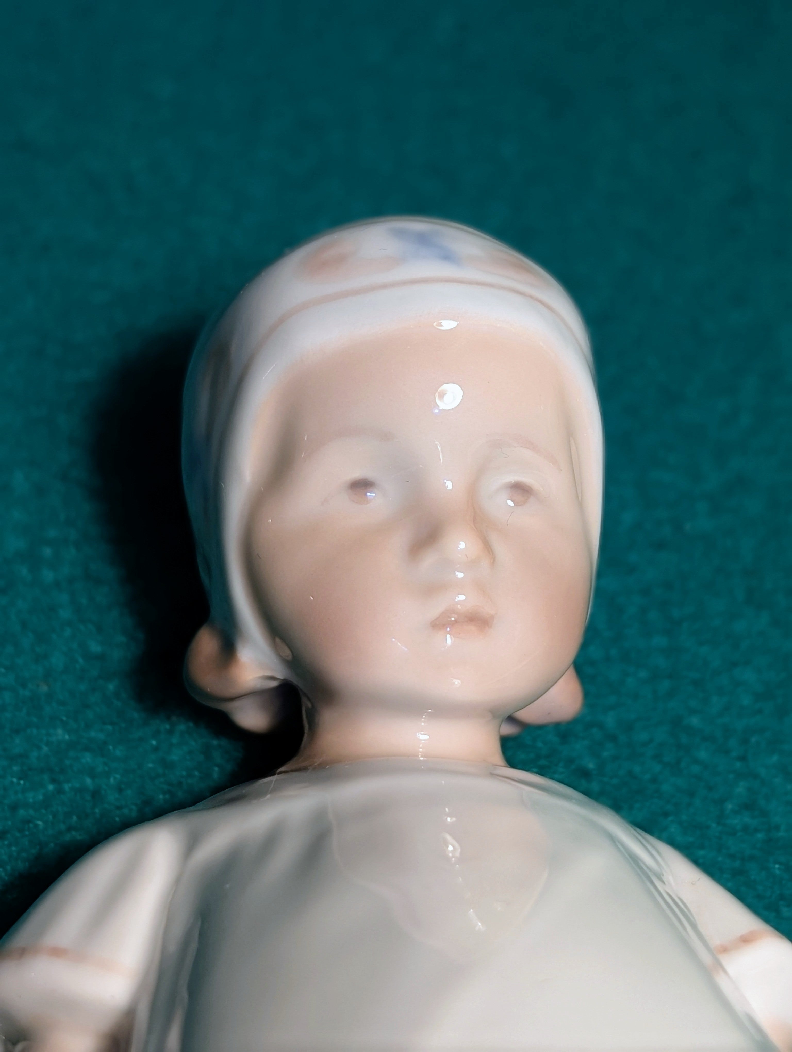 Porcellana danese di B&G : figurina di Else