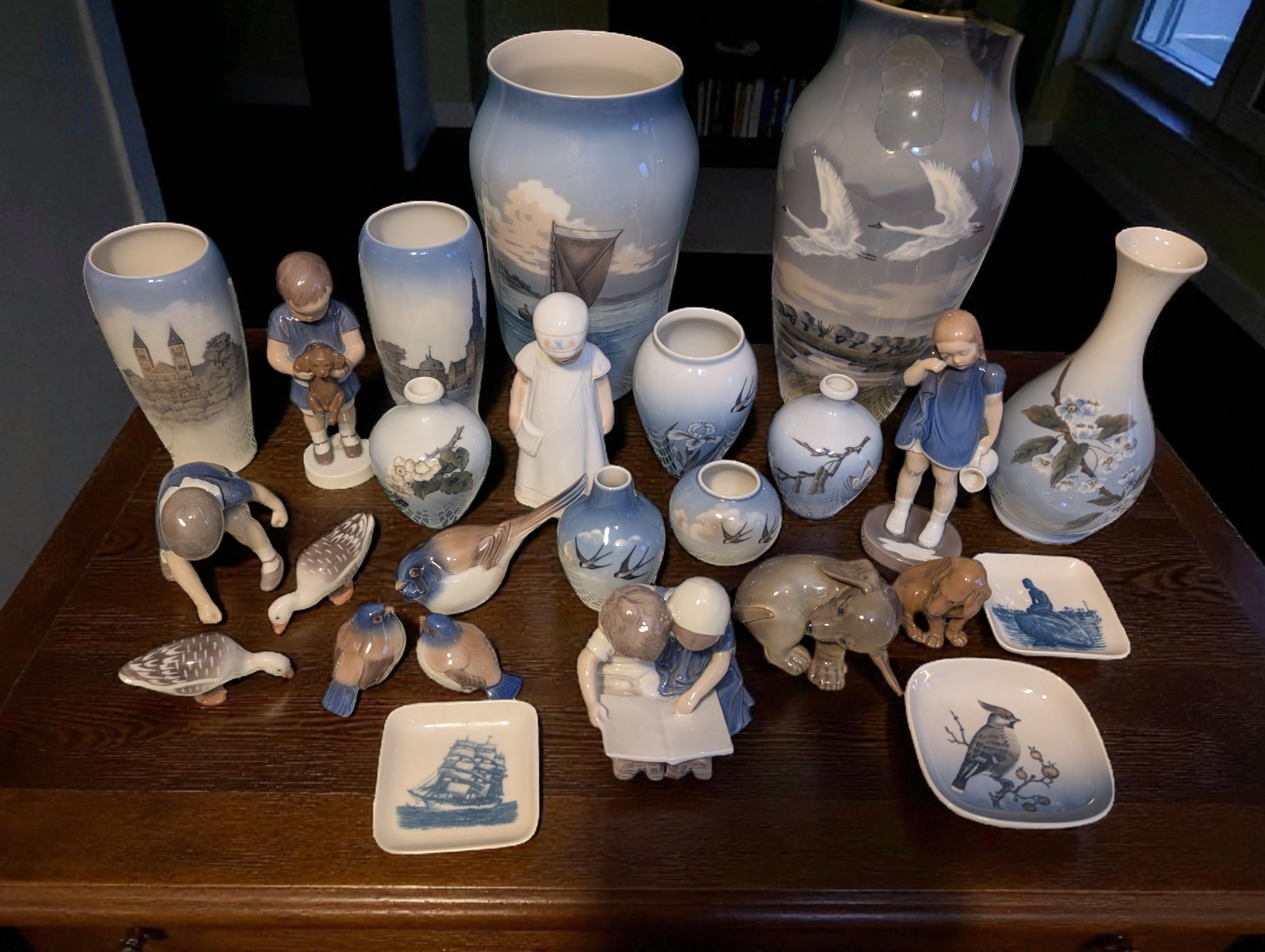 collezione di vasi e figurine vintage della tradizione danese : Royal Copenhagen e B&G