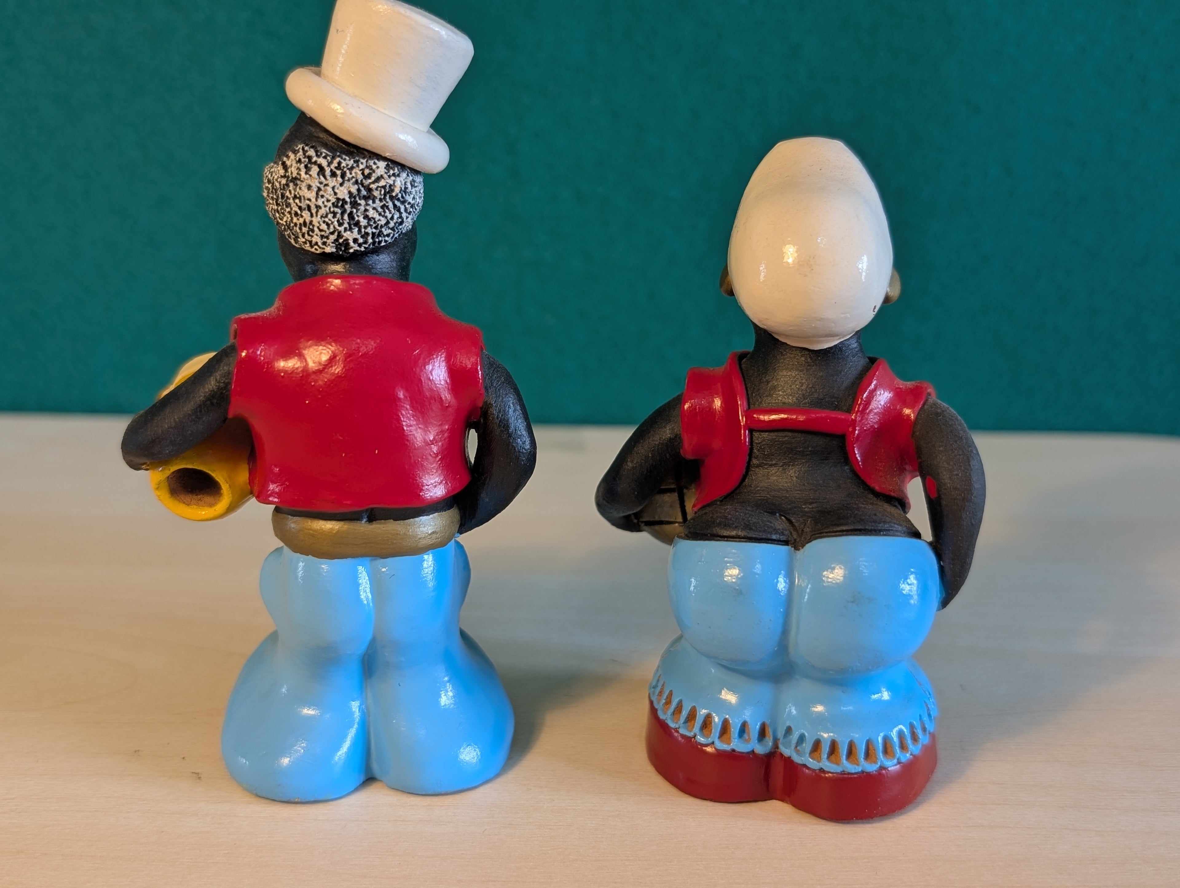 Statuette Artigianali Terracotta: Personaggi Folkloristici Cubani (14 cm)