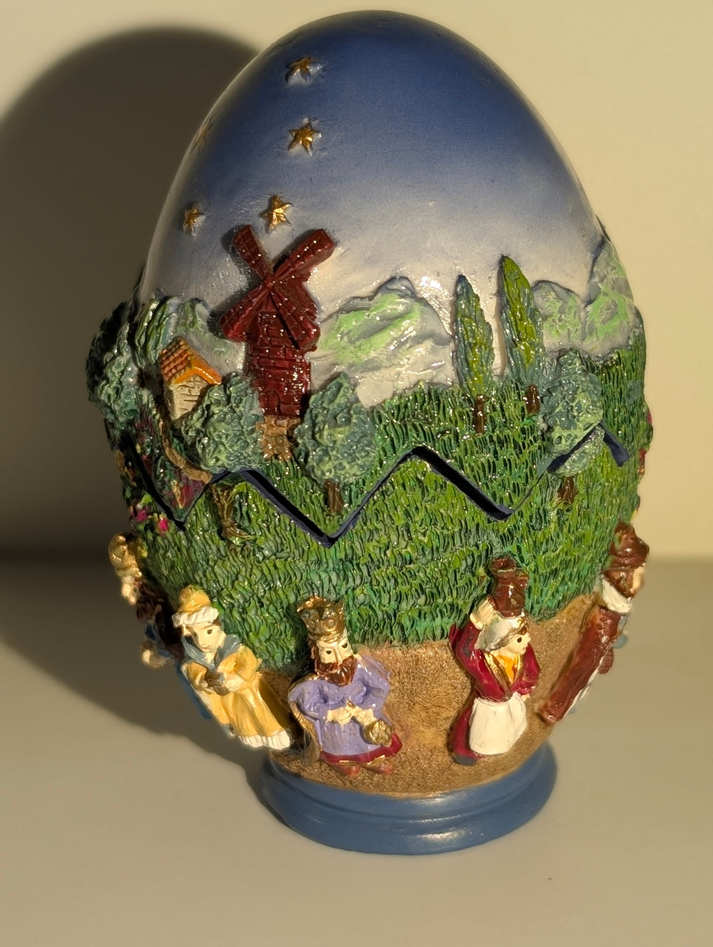 Uovo Decorativo Natività – Scena Sacra in Rilievo