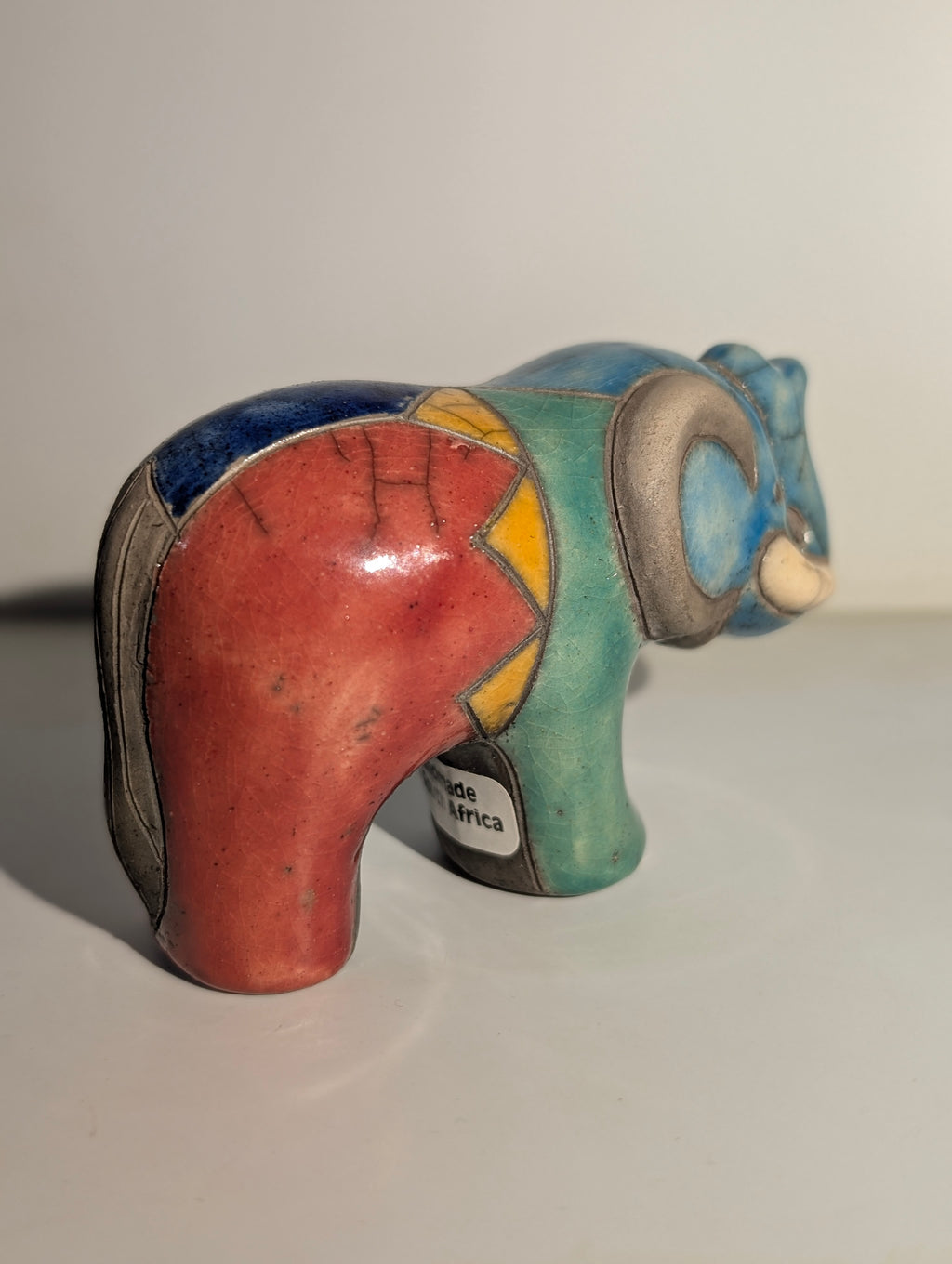 Elefante Raku – Ceramica Artigianale Dipinta a Mano