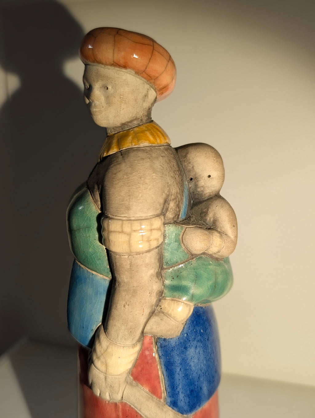 Donna Africana con Bambino – Ceramica Fatta a Mano | Sudafrica