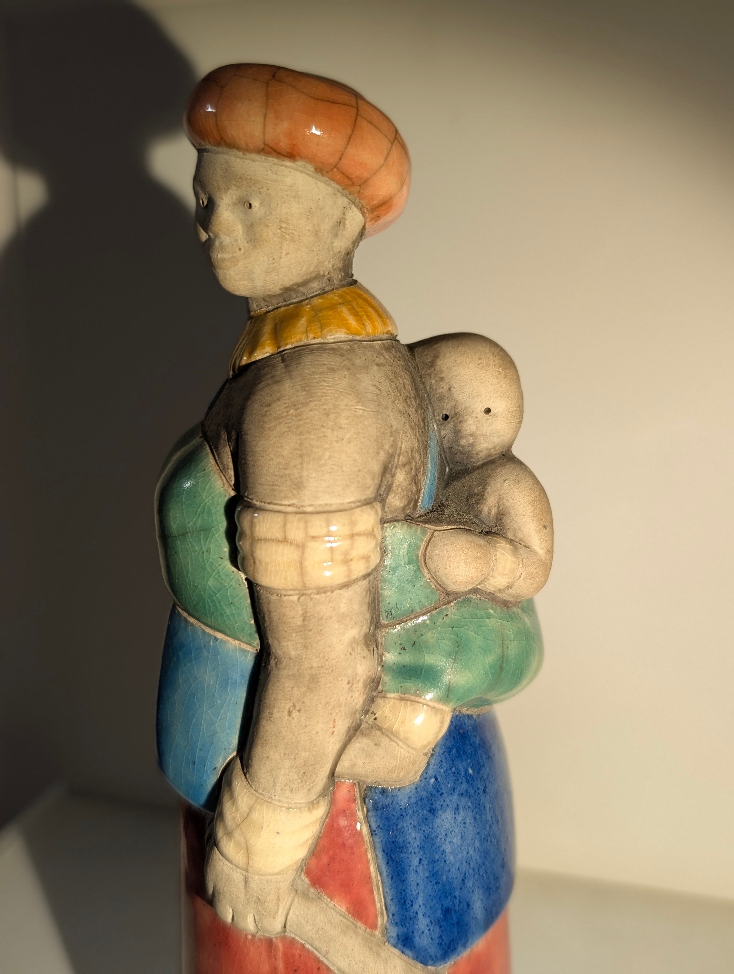 Donna Africana con Bambino – Ceramica Fatta a Mano | Sudafrica
